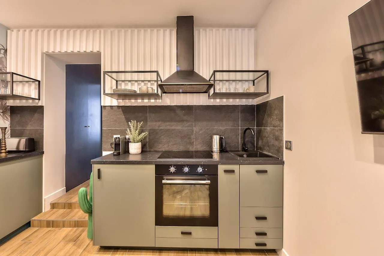 Apartment Superb And Cosy 2br In The Heart Of ! 3p