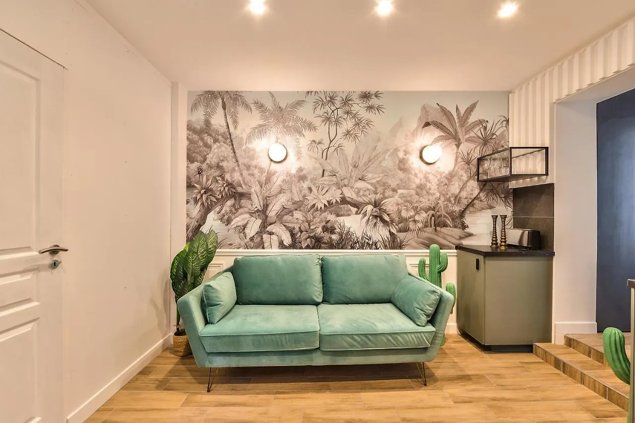 Apartman Superb And Cosy 2br In The Heart Of ! 3p