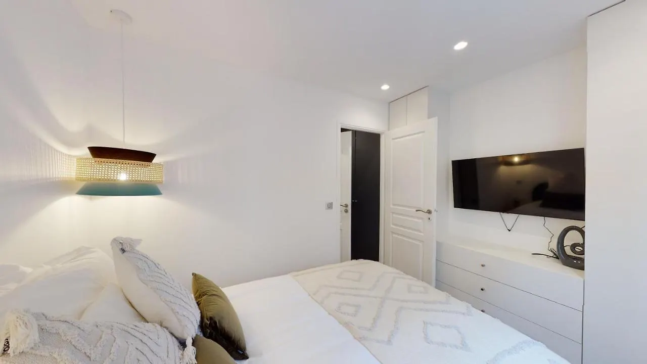 Superb And Cosy 2br In The Heart Of ! 3p Apartman Párizs
