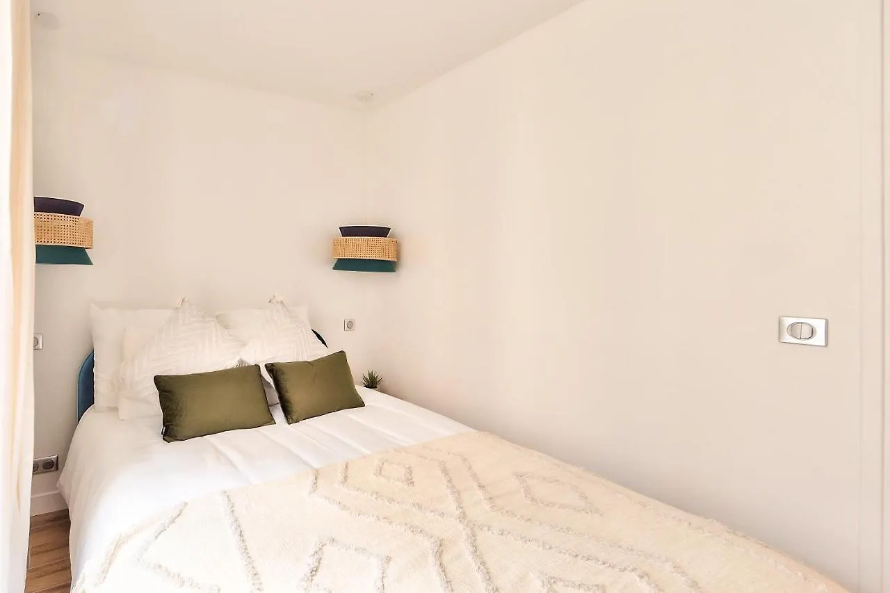 Апартаменты Superb And Cosy 2br In The Heart Of ! 3p Париж